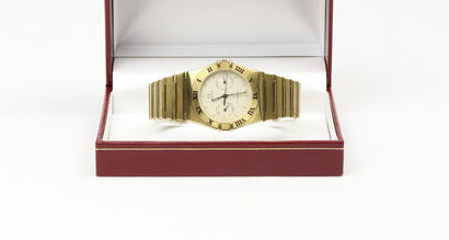 Omega Constellation Day Date 18ct Yellow Gold 33mm Quartz Watch, white dial with weekday and date sub-dials, 18ct bracelet with push-button clasp.