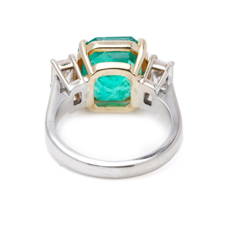 5.82ct Natural Colombian Emerald and Diamond Ring with Certificate