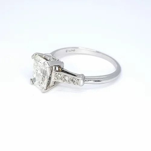 Radiant Cut Diamond Solitaire Engagement Ring in Platinum, 1.18 carats