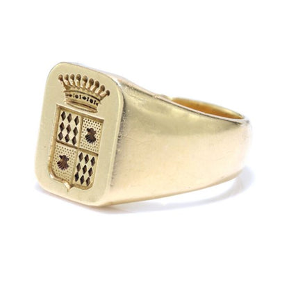 Antique French 18ct Gold Seal Ring with a Royal Crest / Coat of Arms. Made in France, 19th century, Circa 1870s