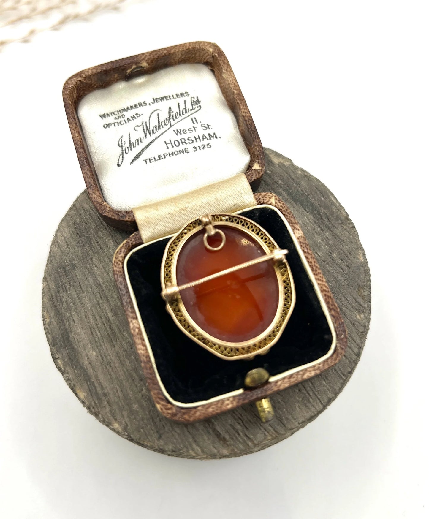 Victorian 10 Carat Gold Hardstone Cameo Brooch/Pendant Necklace, Circa 1890