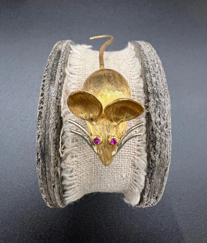 Vintage 18 ct Gold Italy 1960's Ruby Mouse Brooch, Animal Jewellery