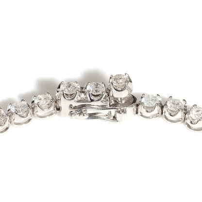 3ct Diamond Tennis Bracelet in 18ct White Gold, set with 48 round brilliant-cut diamonds totalling 3 carats