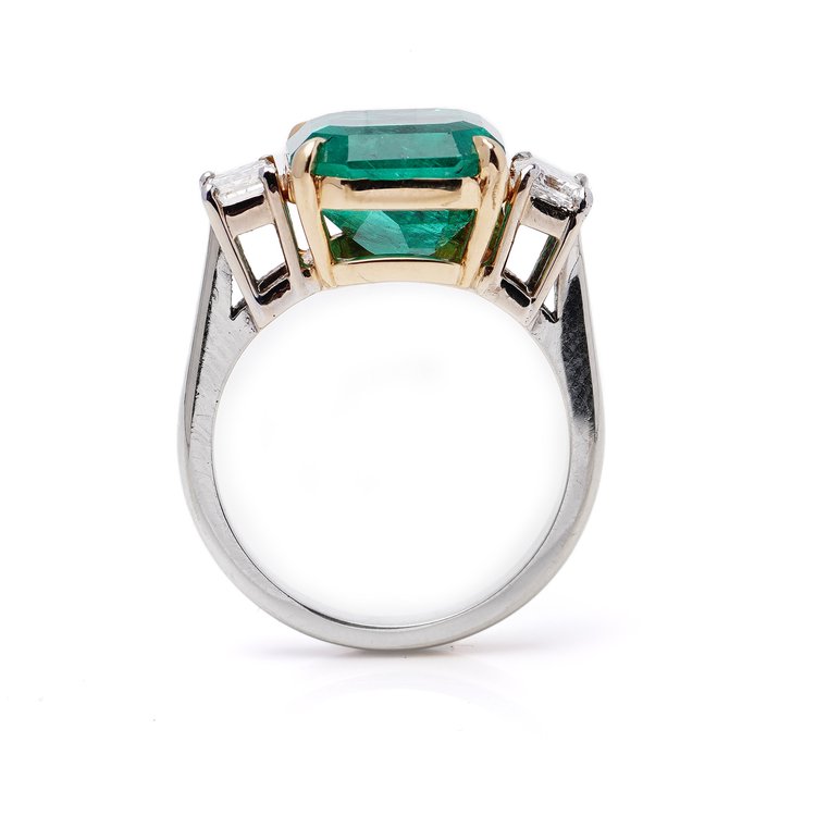 5.82ct Natural Colombian Emerald and Diamond Ring