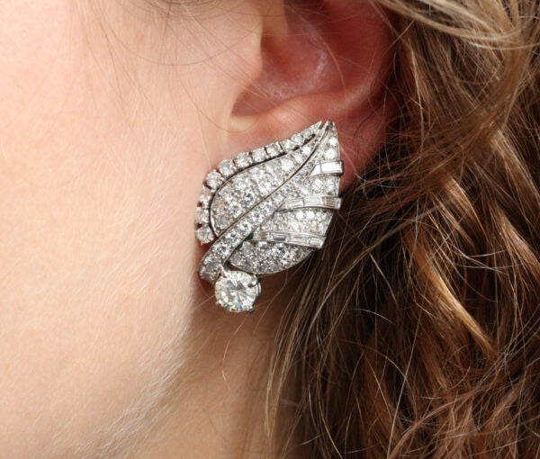 Art Deco Diamond Set Leaf Earrings, 5 carats, in Platinum and White Gold