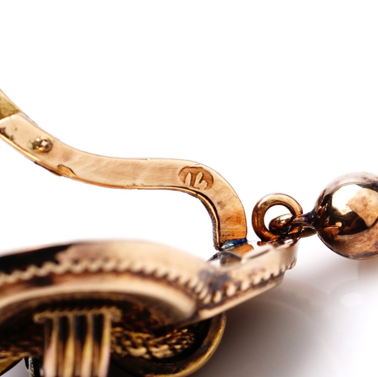 Antique Garnet and Gold Jewellery Suite