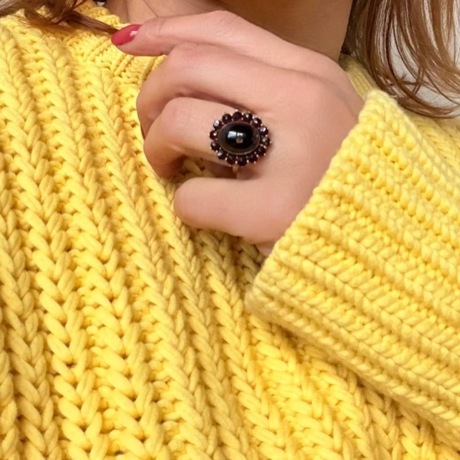 Vintage Garnet Cluster Ring in 9ct Gold