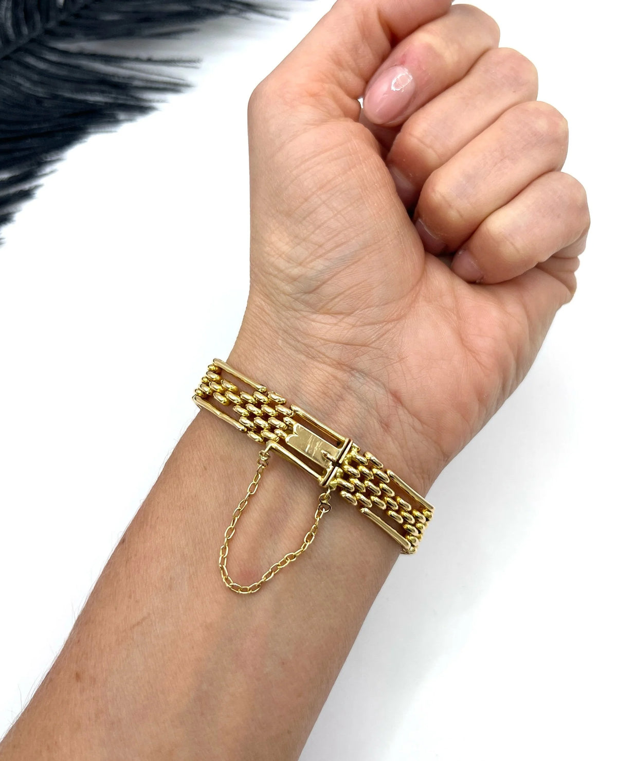 Antique Edwardian Gate Link Bracelet in 15ct Yellow Gold