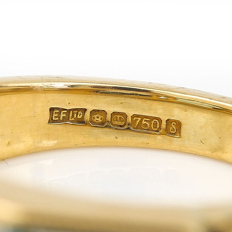 Vintage Trapeze Cut Aquamarine and Radiant Cut Diamond Trilogy Ring in 18ct Yellow Gold, Sheffield 1992