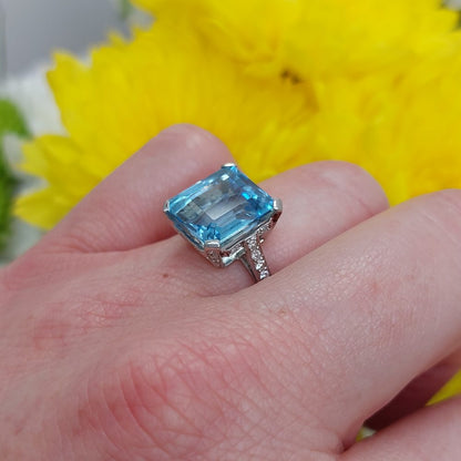 Art Deco Aquamarine and Diamond Dress Ring