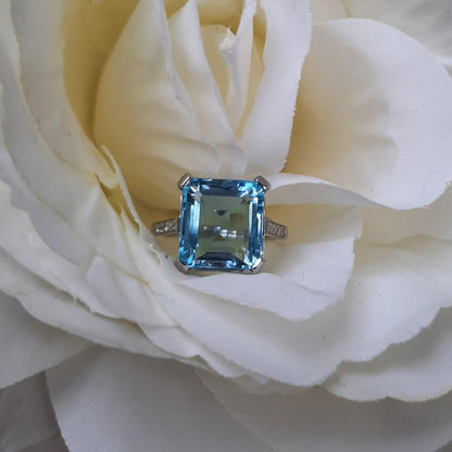 Art Deco Aquamarine and Diamond Dress Ring