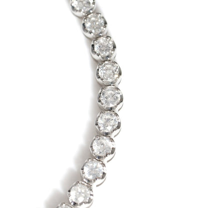 3ct Diamond Tennis Bracelet in 18ct White Gold, set with 48 round brilliant-cut diamonds totalling 3 carats