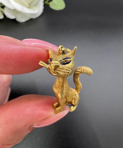 Antique 18 ct Yellow Gold, Edwardian Cat Pendant