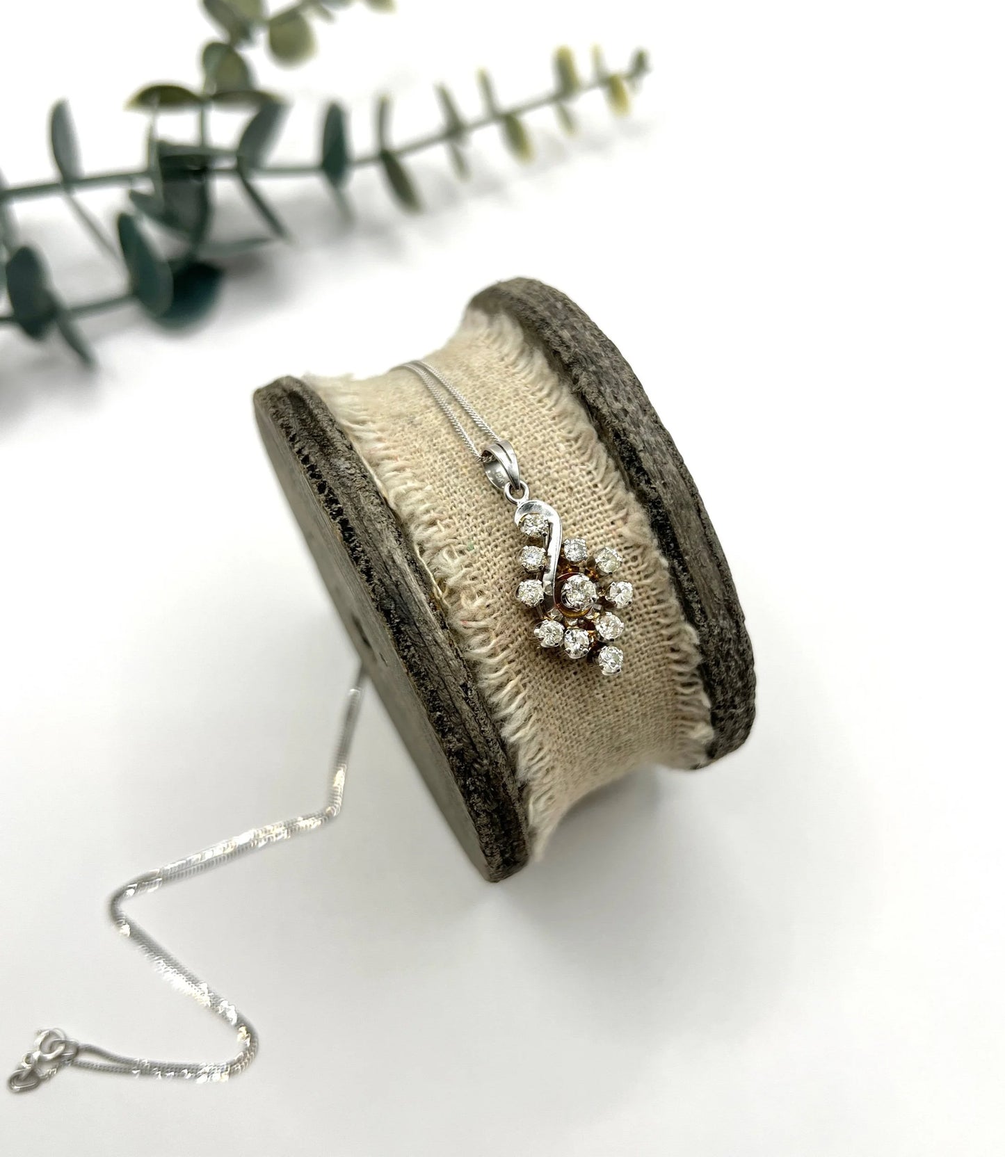 Vintage 18 Carat White Gold, 1980's 1.20 Carat Diamond Swirl Pendant Necklace