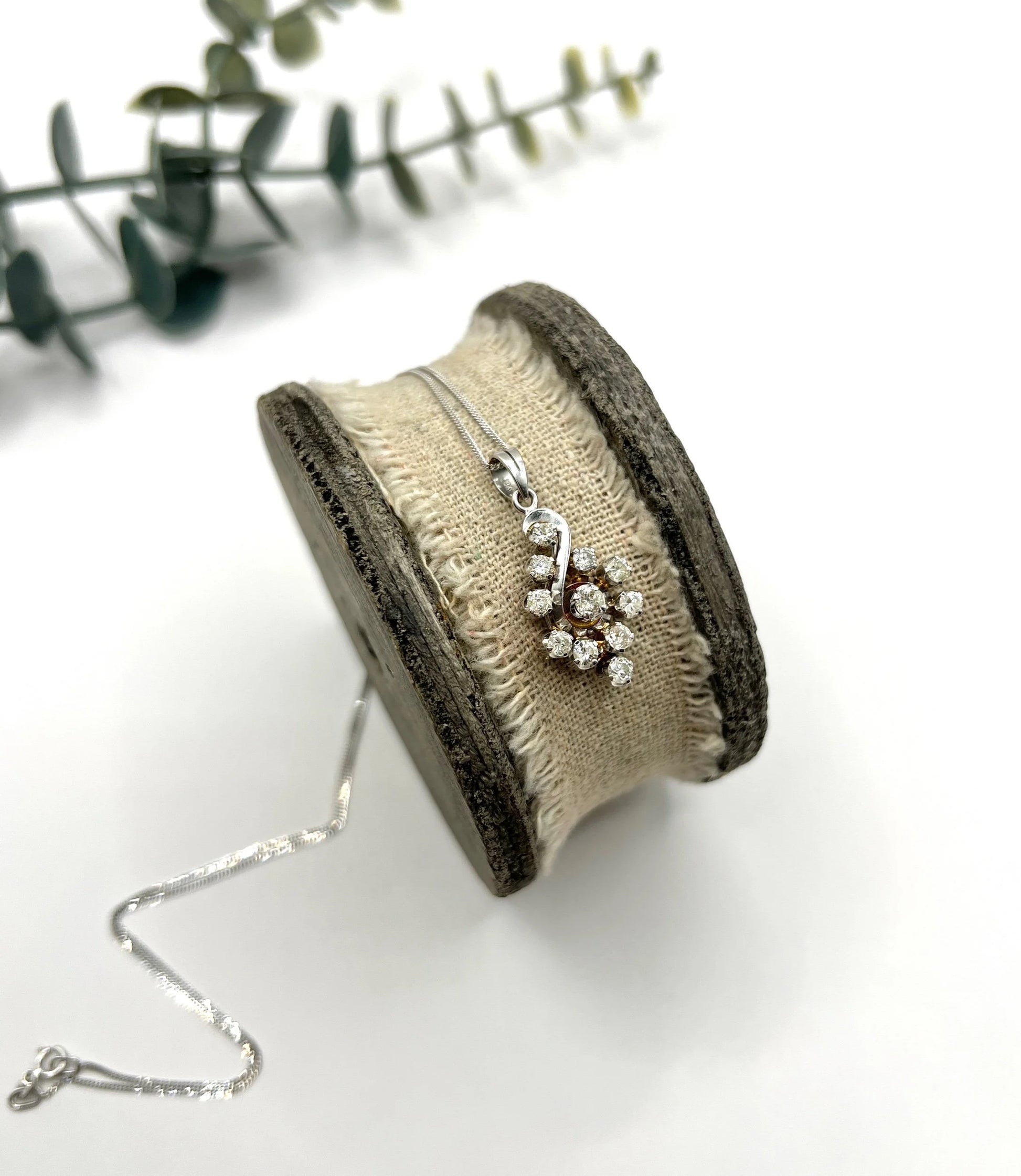 Vintage 18 Carat White Gold, 1980's 1.20 Carat Diamond Swirl Pendant Necklace