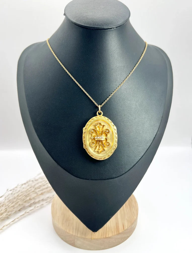 Victorian Fancy Locket With Seed Pearls In 15 Carat Yellow Gold