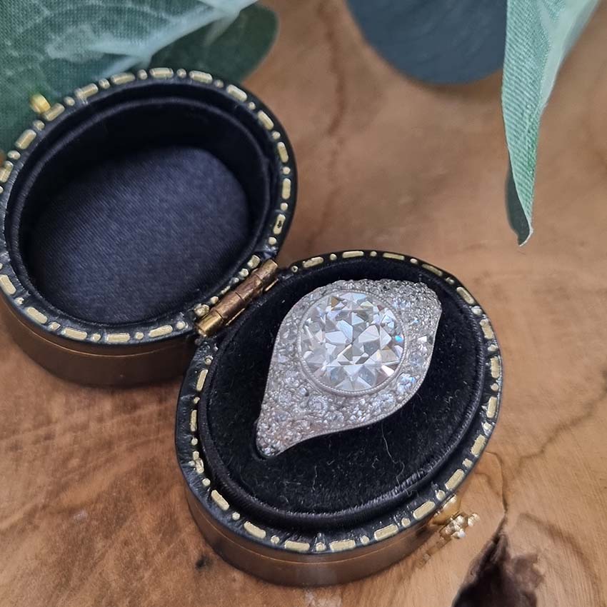Art Deco 2.8ct Diamond Bombe Cluster Ring, 2.8ct old European transitional cut diamond in single-cut diamond encrusted domed surround in platinum