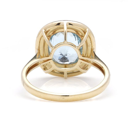 Modern 2.35ct Natural Aquamarine and 18ct Yellow Gold Ring