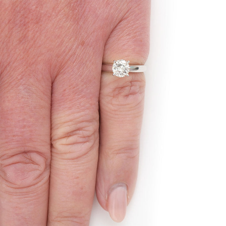 0.85ct Diamond Solitaire Engagement Ring in Platinum