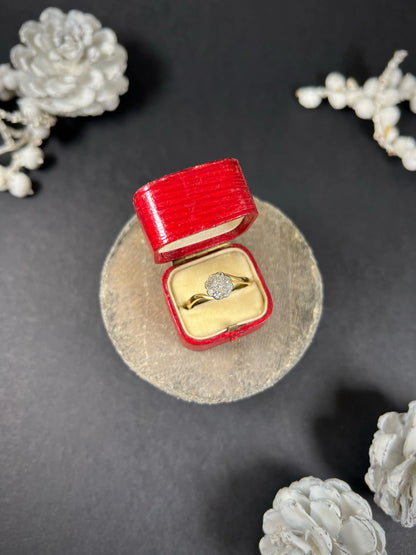 Antique 18ct Gold & Platinum Stamped, Edwardian Diamond Daisy Ring