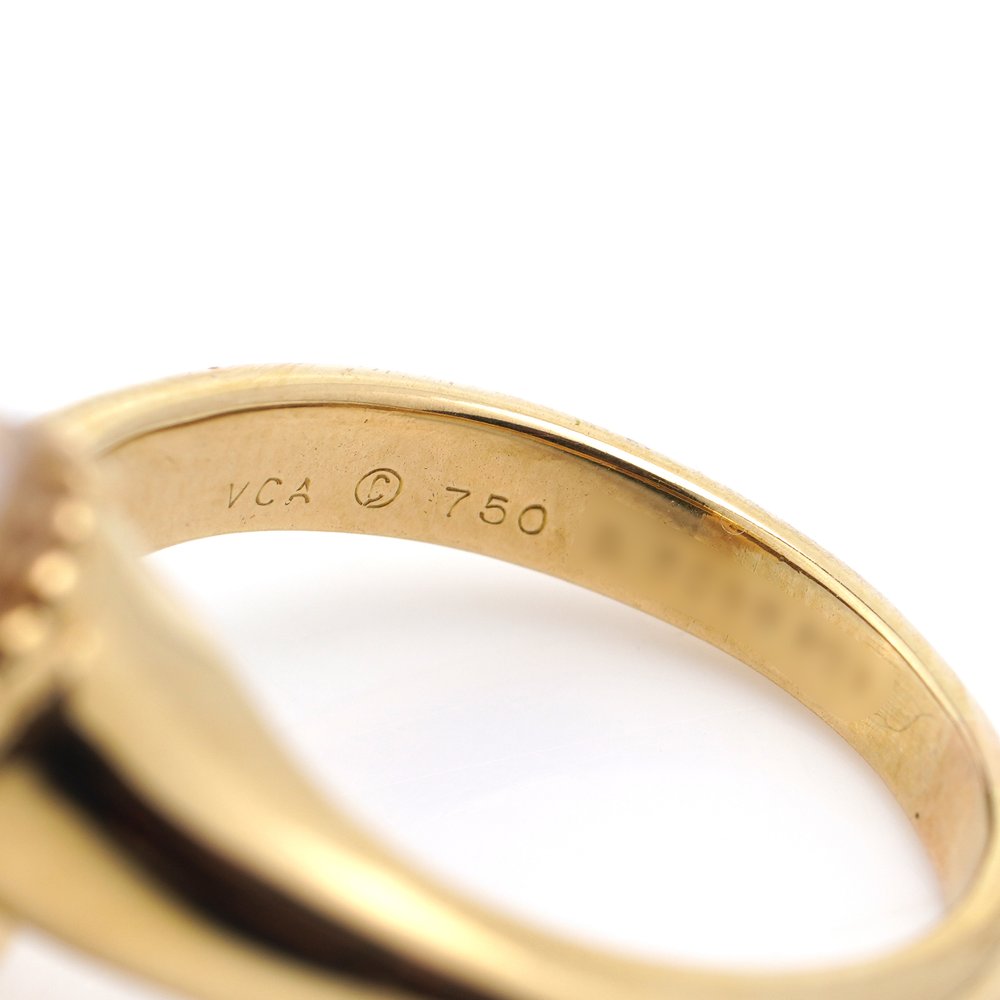 Vintage Van Cleef Arpels Pearl Ring in 18ct Yellow Gold