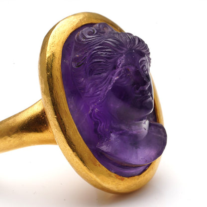 Antique Victorian Carved Amethyst Cameo Ring in 22ct Gold