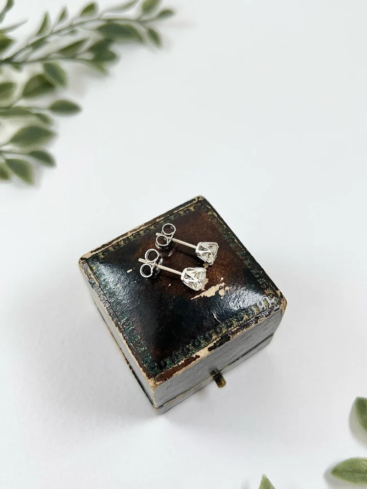 Modern Diamond Stud Earrings In 18 Carat White Gold