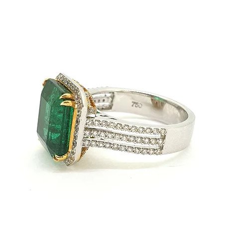 6.50ct Zambian Emerald and Diamond Cluster Dress Ring with Certificate