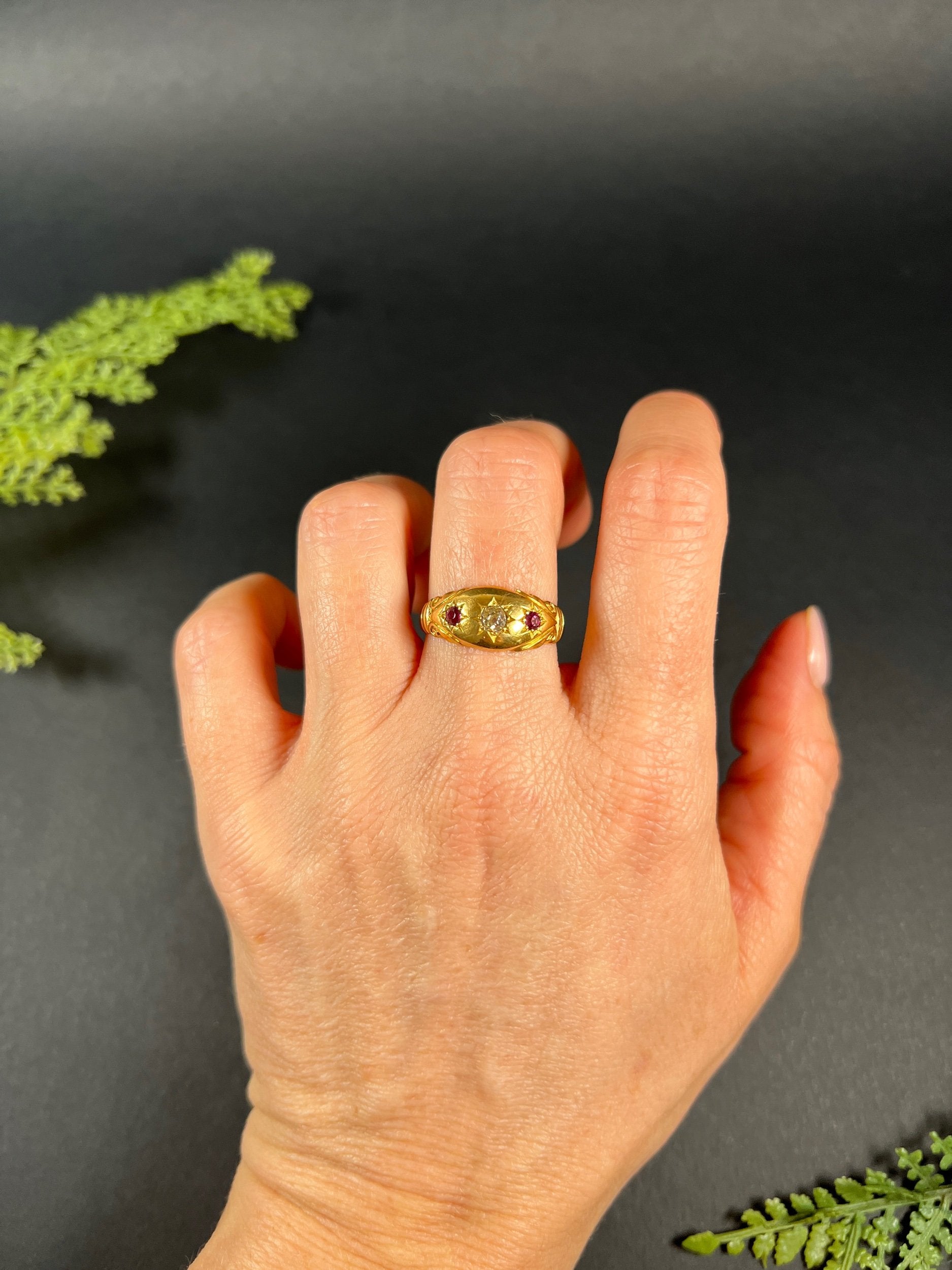 Antique 22ct Yellow Gold, Birmingham Hallmarked 1920, Ruby & Diamond Star Set 3 Stone Gypsy Ring