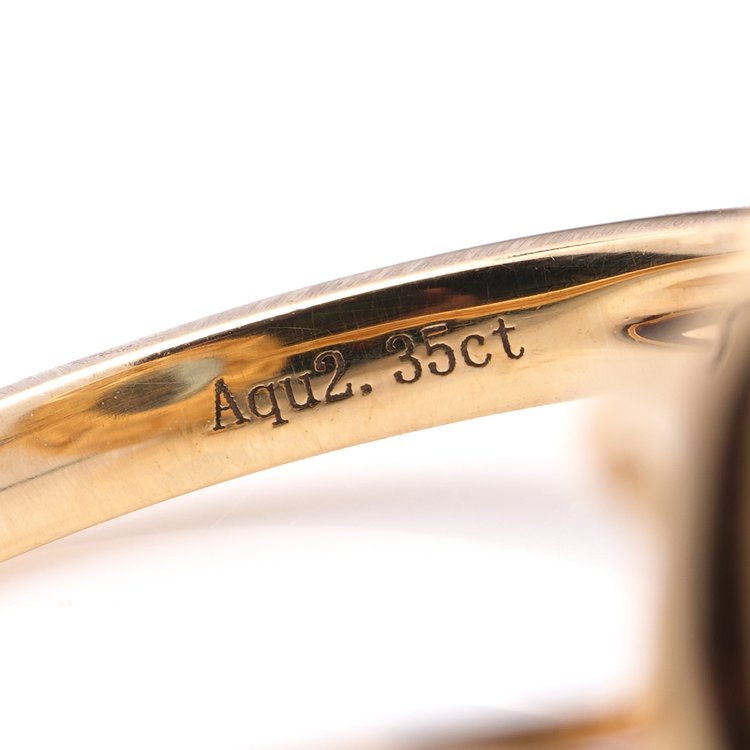 Modern 2.35ct Natural Aquamarine and 18ct Yellow Gold Ring