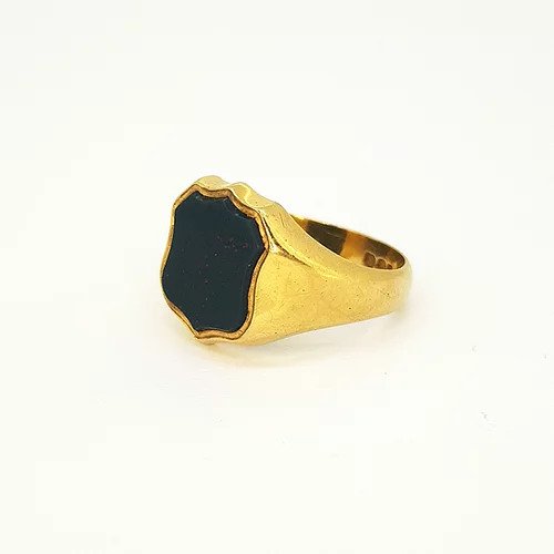 Vintage Bloodstone and 18ct Yellow Gold Signet Ring; carved bloodstone in a shield design enveloped by 18ct yellow gold