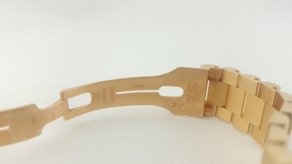 Rolex Day Date 118208 18ct Yellow Gold 36mm Automatic Watch on an 18ct yellow gold President bracelet. Circa 2000-2001, in mint condition, comes with Rolex box