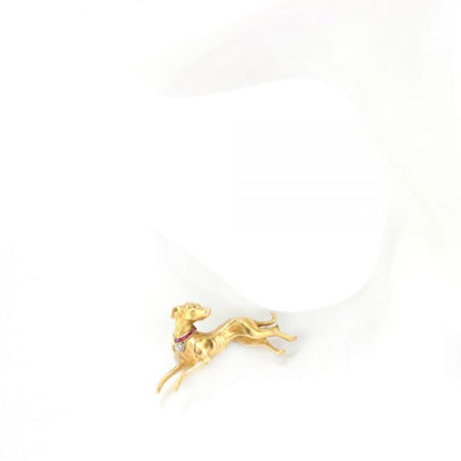 Antique Victorian 18ct Yellow Gold Dog Brooch with Diamond and Ruby decorated Collar, 19th century Circa 1860s