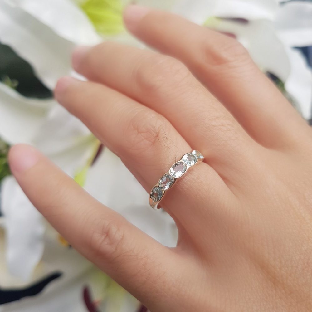 Aquamarine Five Stone Ring in Yellow Gold, 1.25 carat total