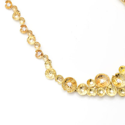 Vintage 18ct Yellow Gold Floral Necklace with Diamonds; comprised of circular hammered gold flowers set with 0.91cts brilliant-cut diamonds