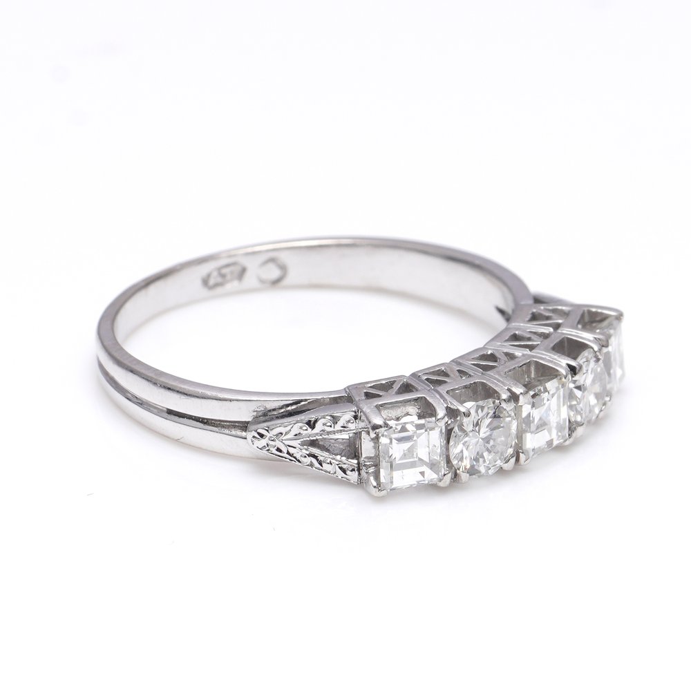 Brilliant and Princess Cut Diamond Five Stone Ring in Platinum, 0.75 carats