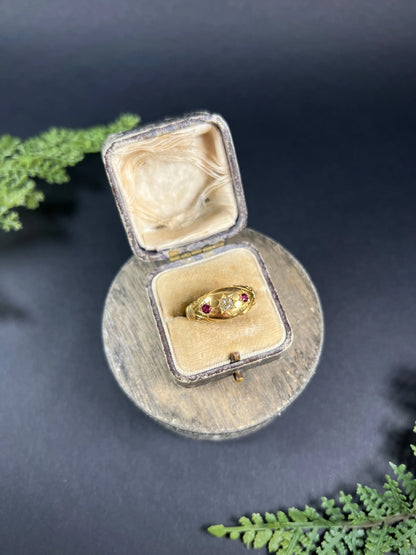 Antique 22ct Yellow Gold, Birmingham Hallmarked 1920, Ruby & Diamond Star Set 3 Stone Gypsy Ring