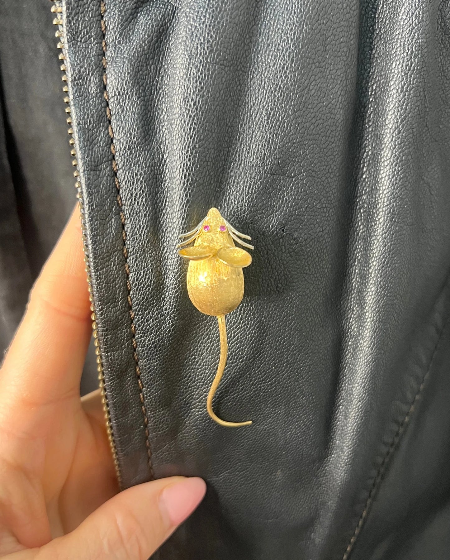 Vintage 18 ct Gold Italy 1960's Ruby Mouse Brooch, Animal Jewellery