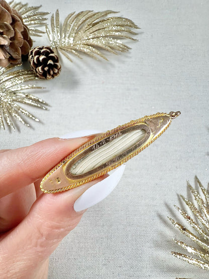 Victorian 15 Carat Yellow Gold Long Onyx Starburst Locket Pendant, Circa 1890