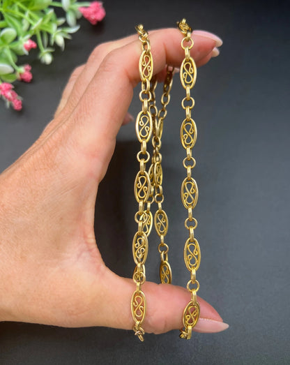 Antique 18 Carat Yellow Gold Fancy Filigree Oval Link Chain Necklace, Circa 1920