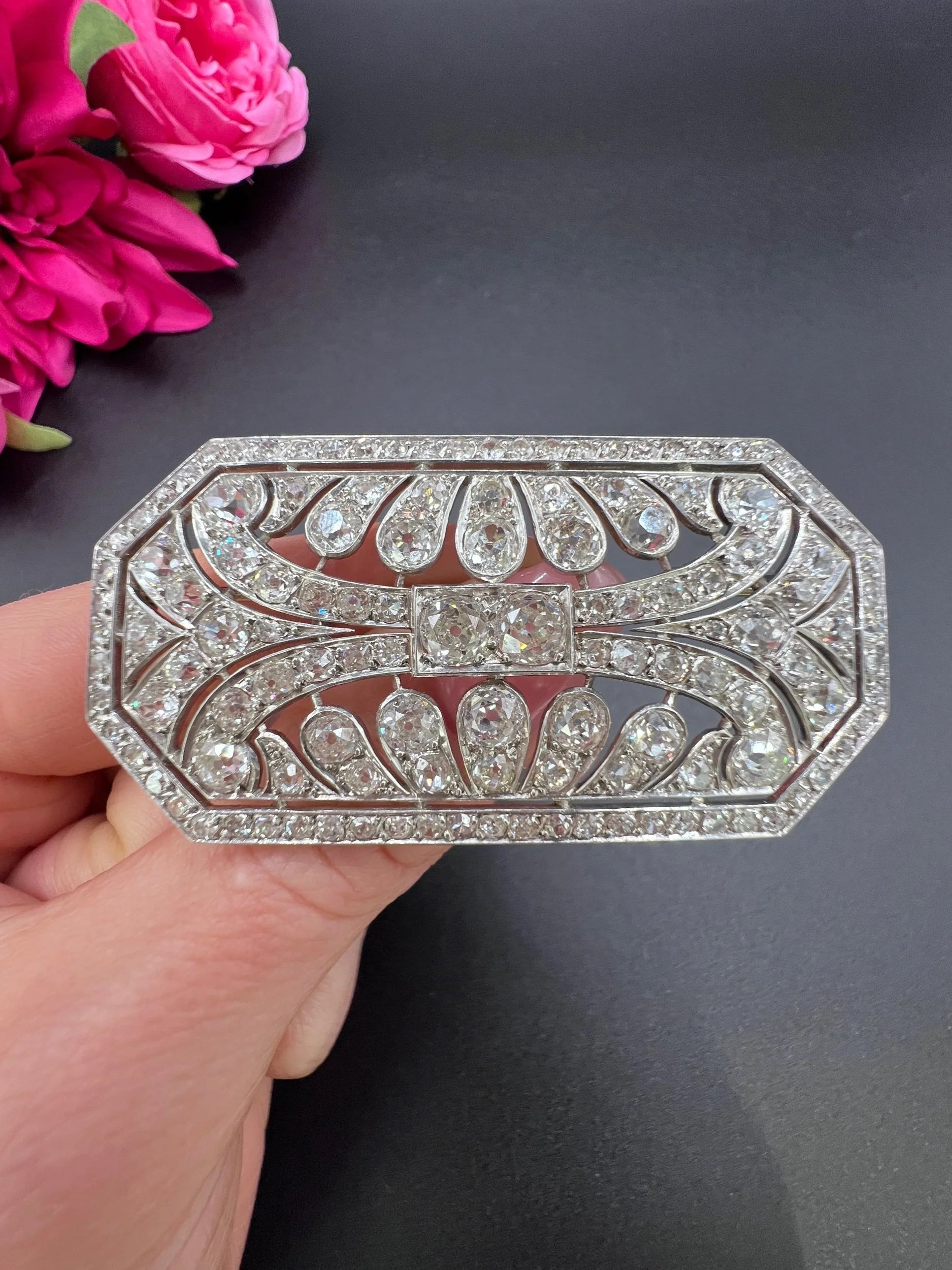 Antique Platinum, Edwardian era 10 Carat Diamond Openwork Brooch