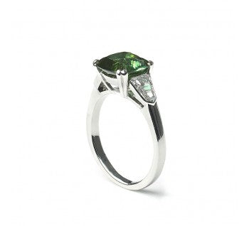 Green Tourmaline and Diamond Ring, 3.09 carats, set in Platinum