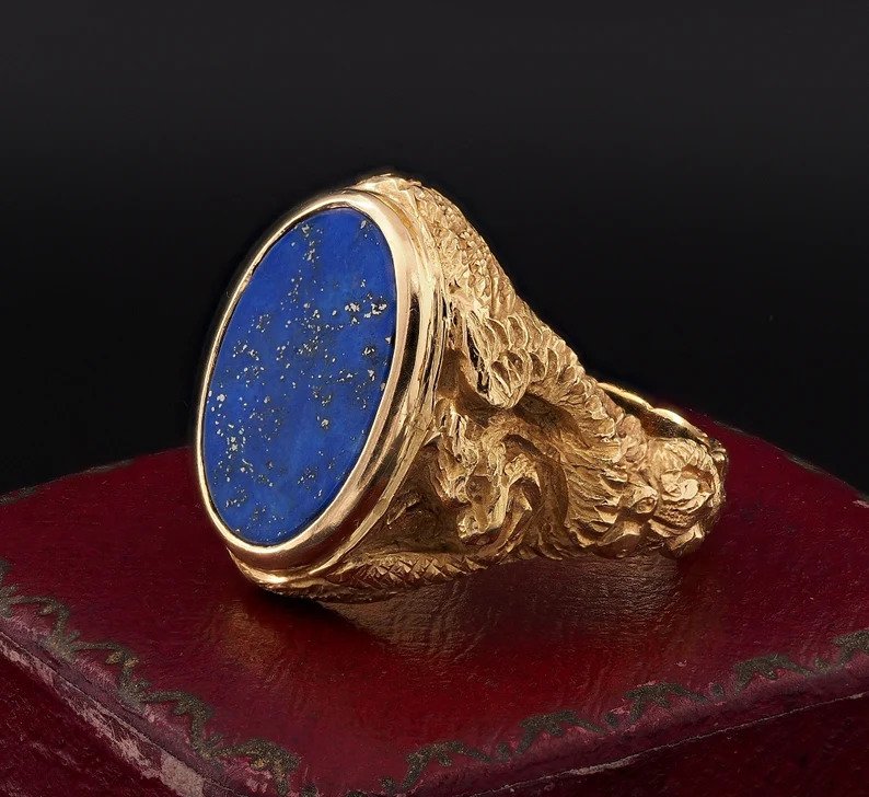 Vintage Retro Lapis Lazuli and Sculptured Gold Gents Signet Dress Ring