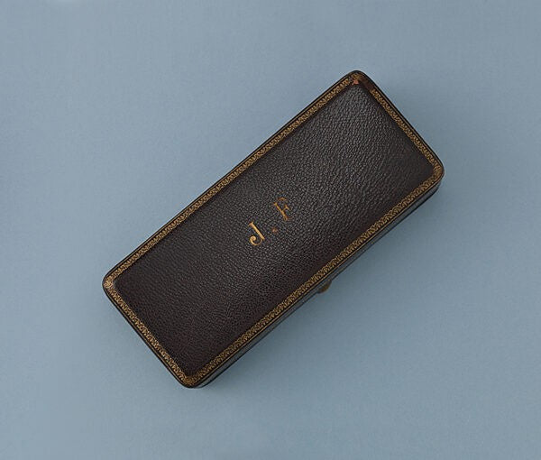 Antique Victorian Old Cut Diamond Arrow Brooch, 5.44 carat total, set with 114 old cut diamonds in silver and 18ct gold, In original case by the Linzeler Frères, 1885-1889, Paris, France