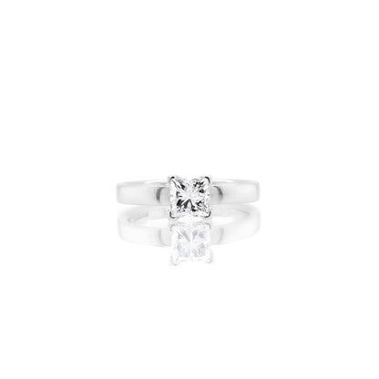 1.0 Carat Diamond Engagement Ring In Platinum