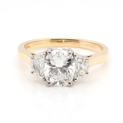 Three Stone 2.58 Carat Diamond Ring In Platinum and 18 Carat Yellow Gold