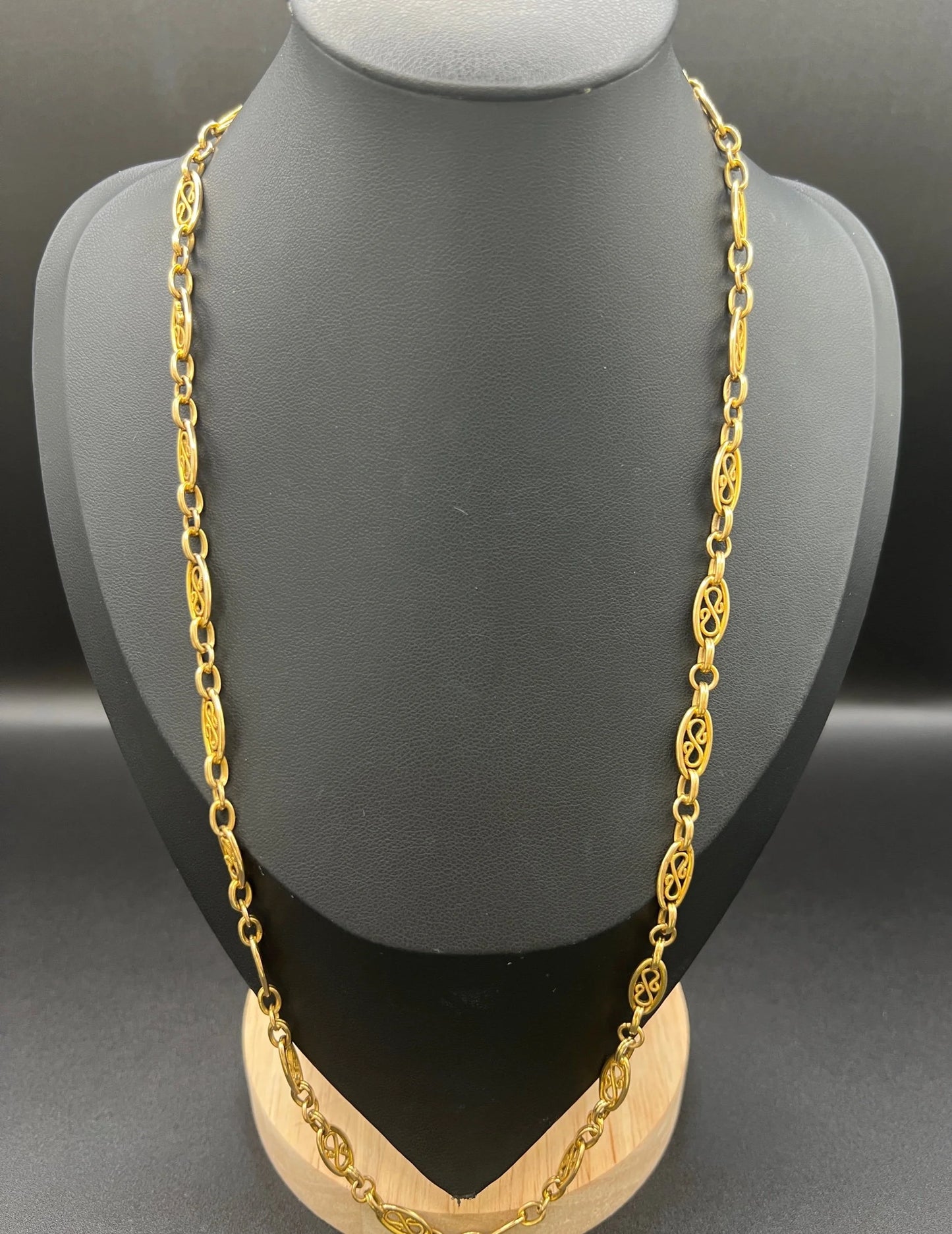 Antique 18 Carat Yellow Gold Fancy Filigree Oval Link Chain Necklace, Circa 1920