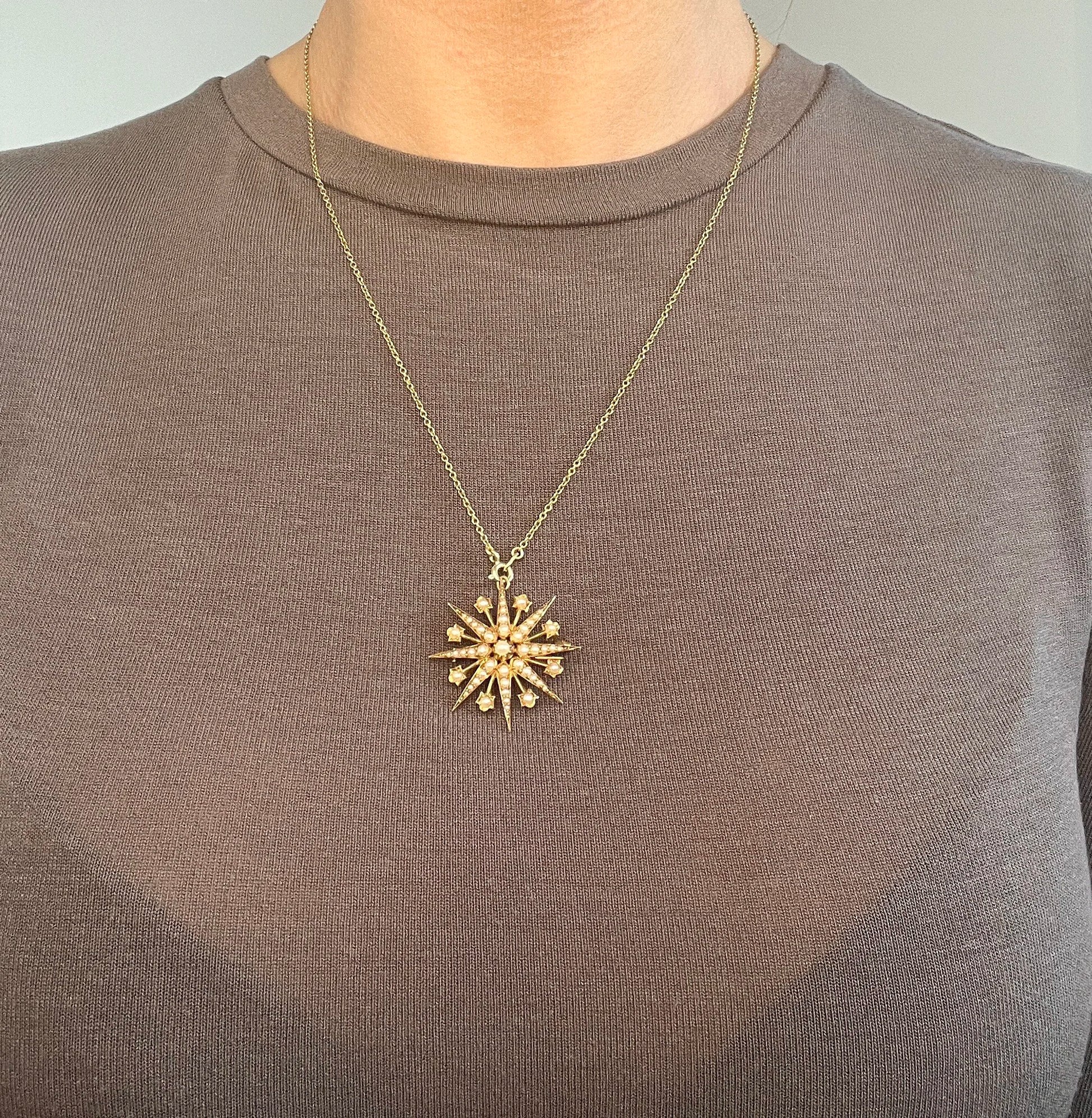 Antique 15 ct Yellow Gold, Edwardian Seed Pearl Star Pendant/Brooch