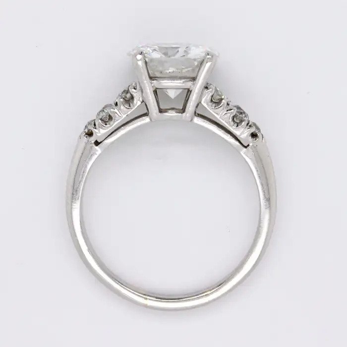 GIA Certified G Colour VS2 Clarity 2.72ct Diamond Solitaire Engagement Ring in Platinum