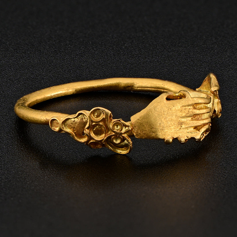 Rare Antique 14th 15th Century High Carat 22ct 24ct Gold Fede Ring, Interlocking Hands, from a private Italian collection
